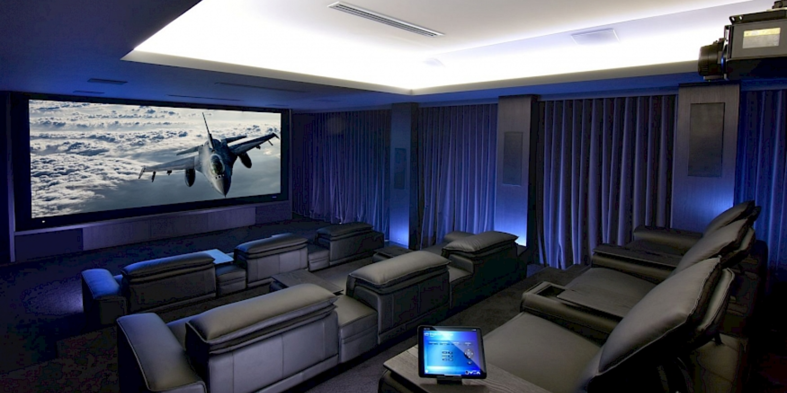 Choosing the Right Video Projector.